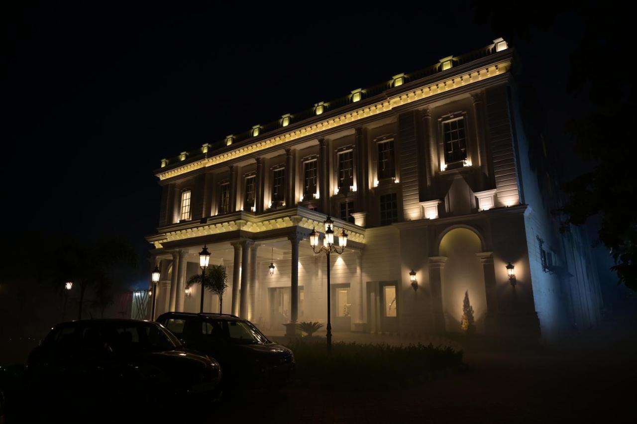 Hotel Abha Grand อาลีการห์ ภายนอก รูปภาพ
