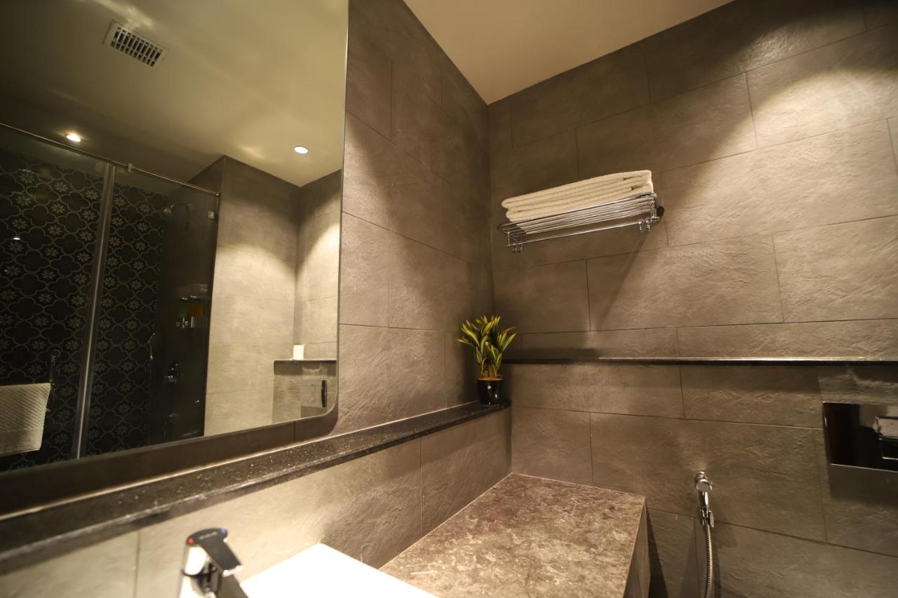 Hotel Abha Grand อาลีการห์ ภายนอก รูปภาพ